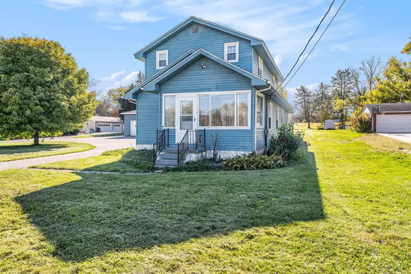 194 Joliet RD, Valparaiso, IN 46385