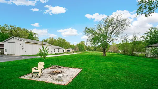 746 W 700, Hobart, IN 46342