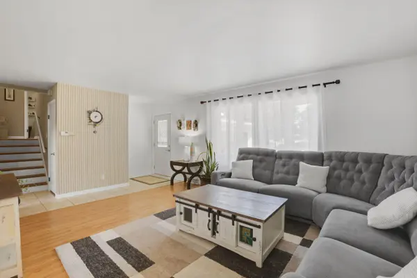 8612 Jefferson Avenue, Munster, IN 46321