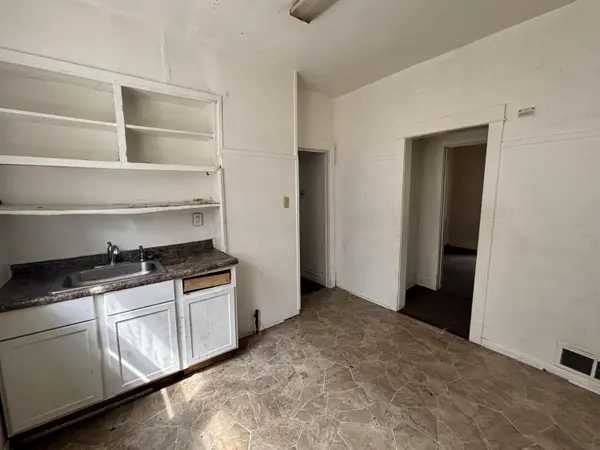 10-12 Waltham Street, Hammond, IN 46320