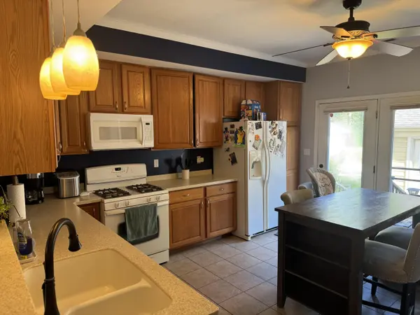 322 Village SQ, Burns Harbor, IN 46304