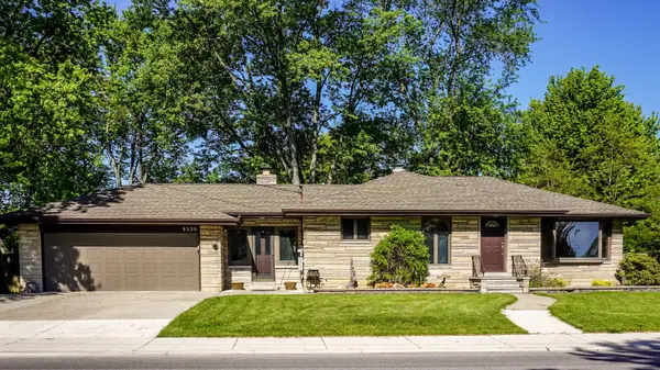 9330 Keilman ST, St. John, IN 46373