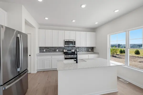 3853 Angel Oak Lane, Valparaiso, IN 46385