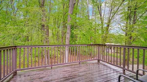 121 Indian Ridge Drive, Michigan City, IN 46360