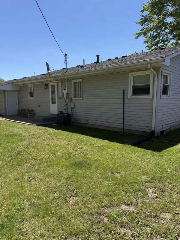 3412 W 78th PL, Merrillville, IN 46410