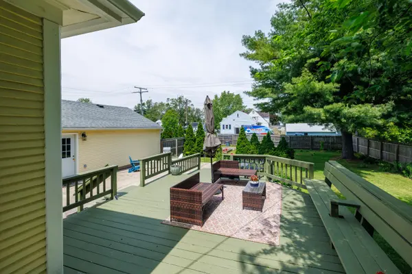 202 E Iroquois ST, Kentland, IN 47951