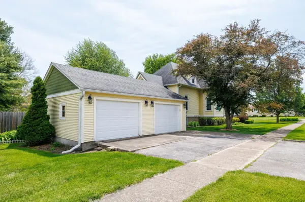 202 E Iroquois ST, Kentland, IN 47951