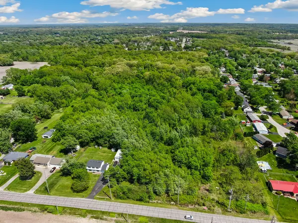 677 N 450, Valparaiso, IN 46385