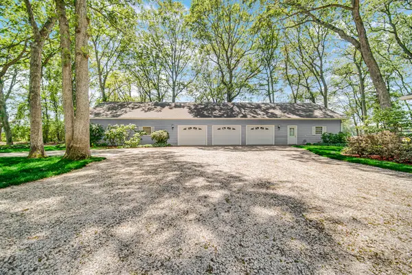 3935 N 950 E, Grovertown, IN 46531