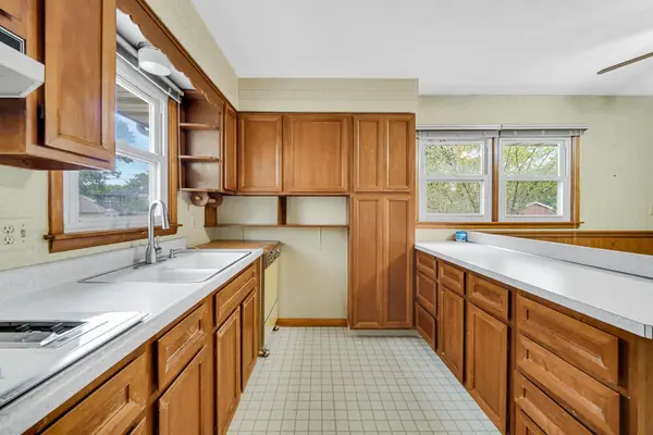 519 N Jay AVE, Griffith, IN 46319
