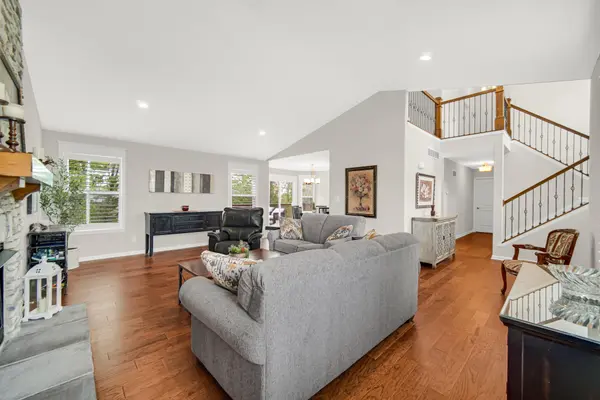 772 Cirque DR, Crown Point, IN 46307