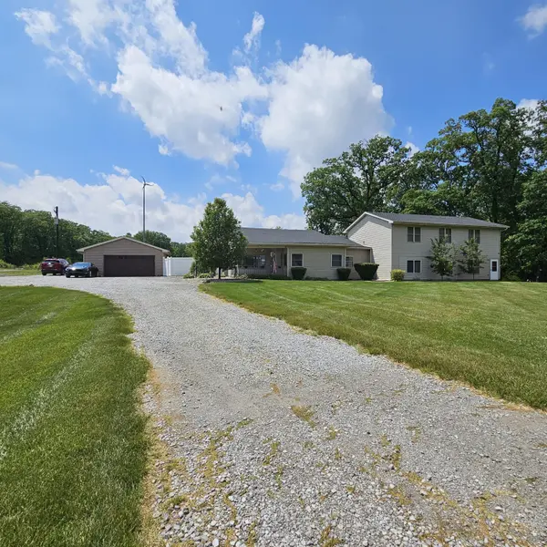 11512 Parrish Avenue, Cedar Lake, IN 46303