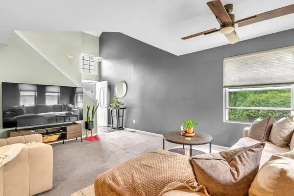 80 Lukes CT, Hobart, IN 46342