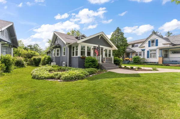 504 S Court ST, Crown Point, IN 46307