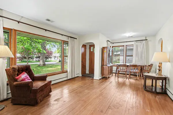 1702 Napoleon Street, Valparaiso, IN 46383