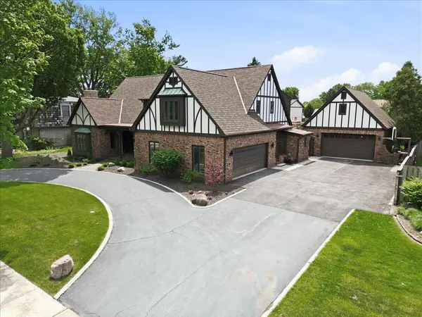 1130 Melbrook DR, Munster, IN 46321