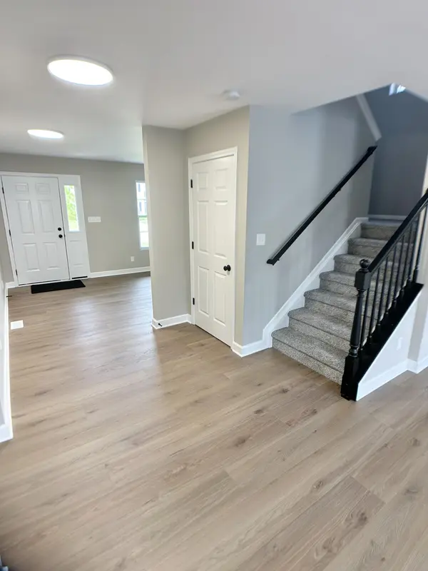 13233 Roosevelt PL, Crown Point, IN 46307