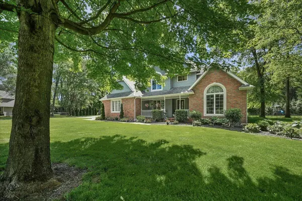 8835 S Lilac ST, Demotte, IN 46310