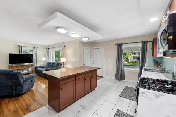 526 N Colfax Street, Griffith, IN 46319