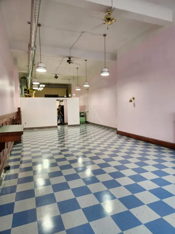 810 Lincolnway, La Porte, IN 46350