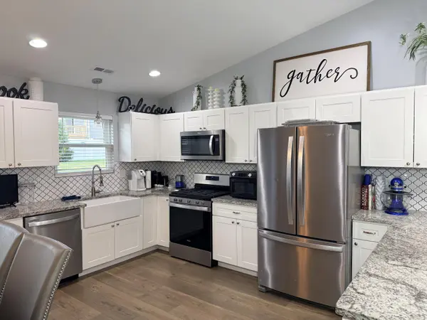 4248 W 77th AVE, Merrillville, IN 46410