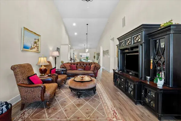 9167 Hickory Place, St. John, IN 46373