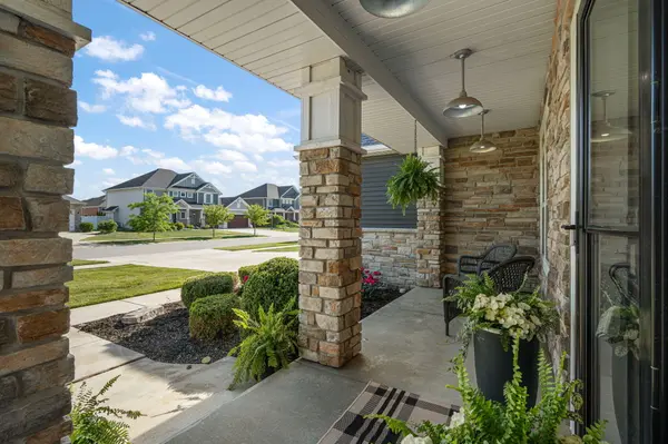 9410 W 106th AVE, St. John, IN 46373