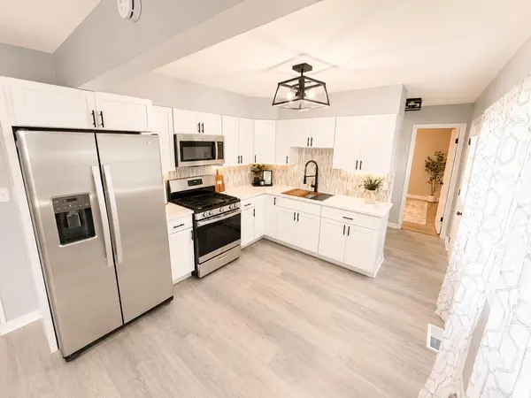 6856 Van Buren Street, Merrillville, IN 46410