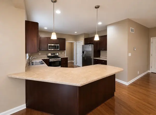 1302 Bobolink Road, Valparaiso, IN 46383