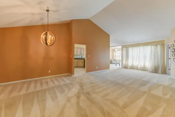 2028 Wildwood Circle, Highland, IN 46322