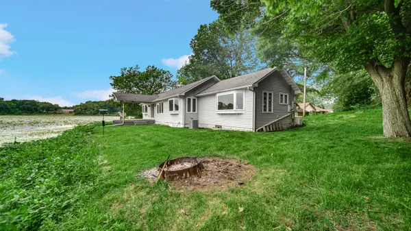 1556 W Severs Road, La Porte, IN 46350