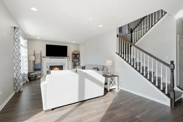 10332 Adler CV, St. John, IN 46373