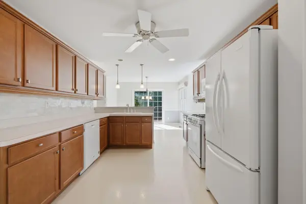 10877 Mathias DR, St. John, IN 46373