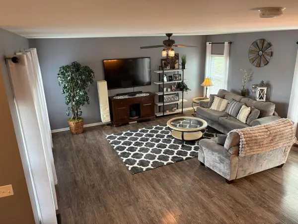 2155 W 129th Avenue, Crown Point, IN 46307