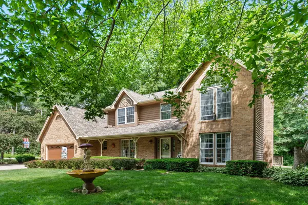 2606 Club CT, Valparaiso, IN 46383