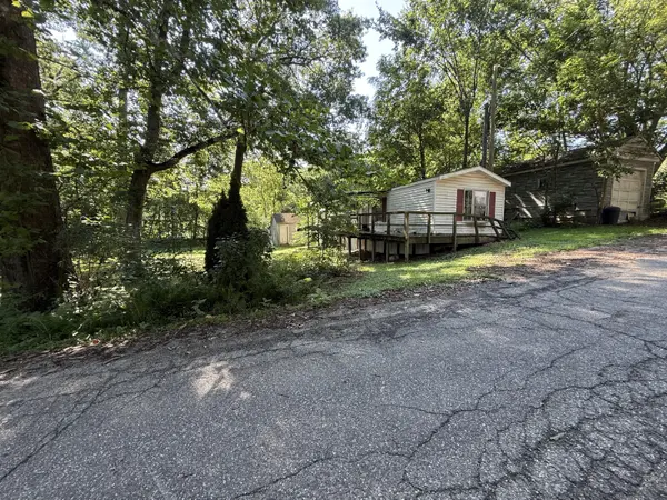 7674 N South Bend, New Carlisle, IN 46552
