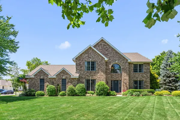 1550 Blue Heron DR, Valparaiso, IN 46385