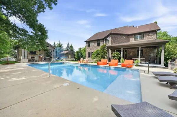 3704 Elio WAY, Valparaiso, IN 46385