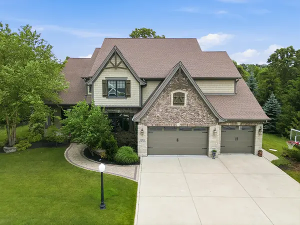 3704 Elio WAY, Valparaiso, IN 46385