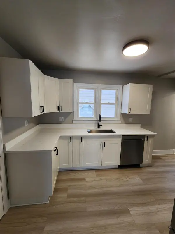 1542 Fischrupp Avenue, Whiting, IN 46394