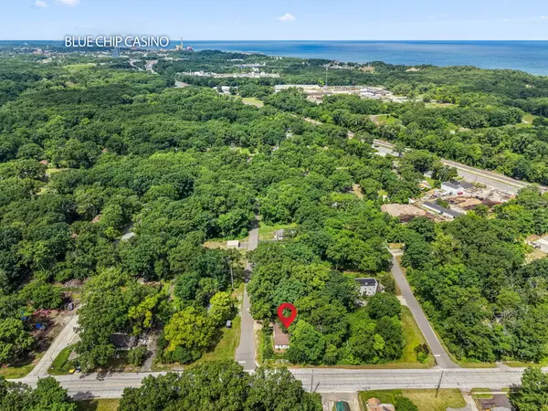 702 N Karwick RD, Michigan City, IN 46360