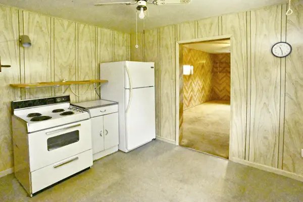 84 W 850 N, Valparaiso, IN 46385