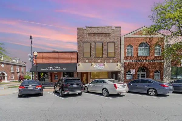 118 W Clark ST #2, Crown Point, IN 46307