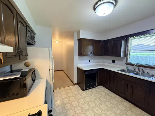 1619 W 95th AVE, Crown Point, IN 46307