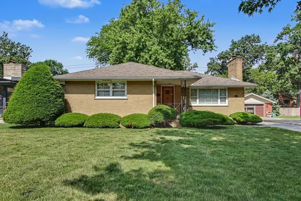 8510 Crestwood Avenue, Munster, IN 46321