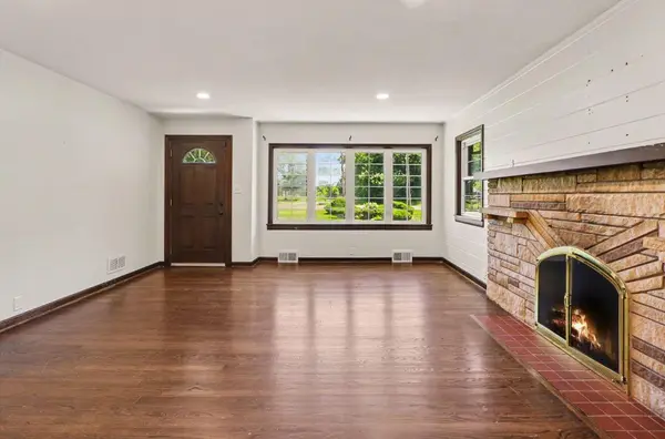 750 N 200 W, Valparaiso, IN 46385