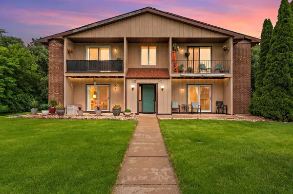 1546 Autumn DR, Crown Point, IN 46307