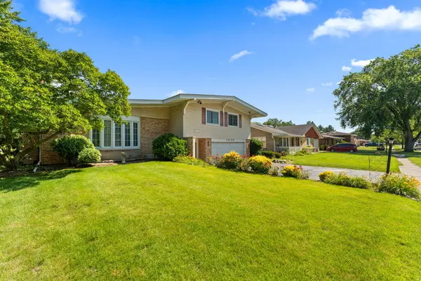 3650 E 34th PL, Hobart, IN 46342