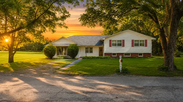 301 W Wilson ST, Hebron, IN 46341