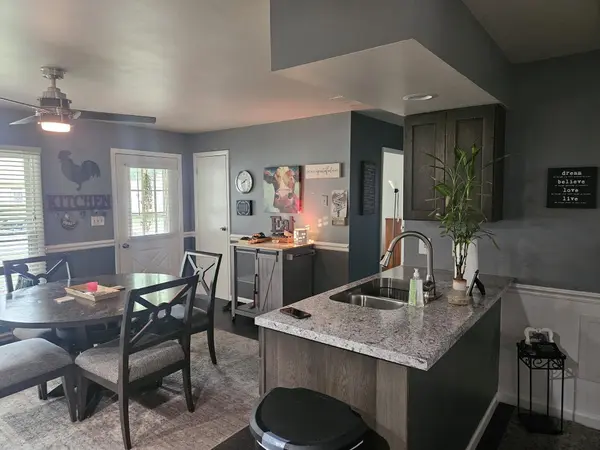 1703 Maple Garden DR, La Porte, IN 46350